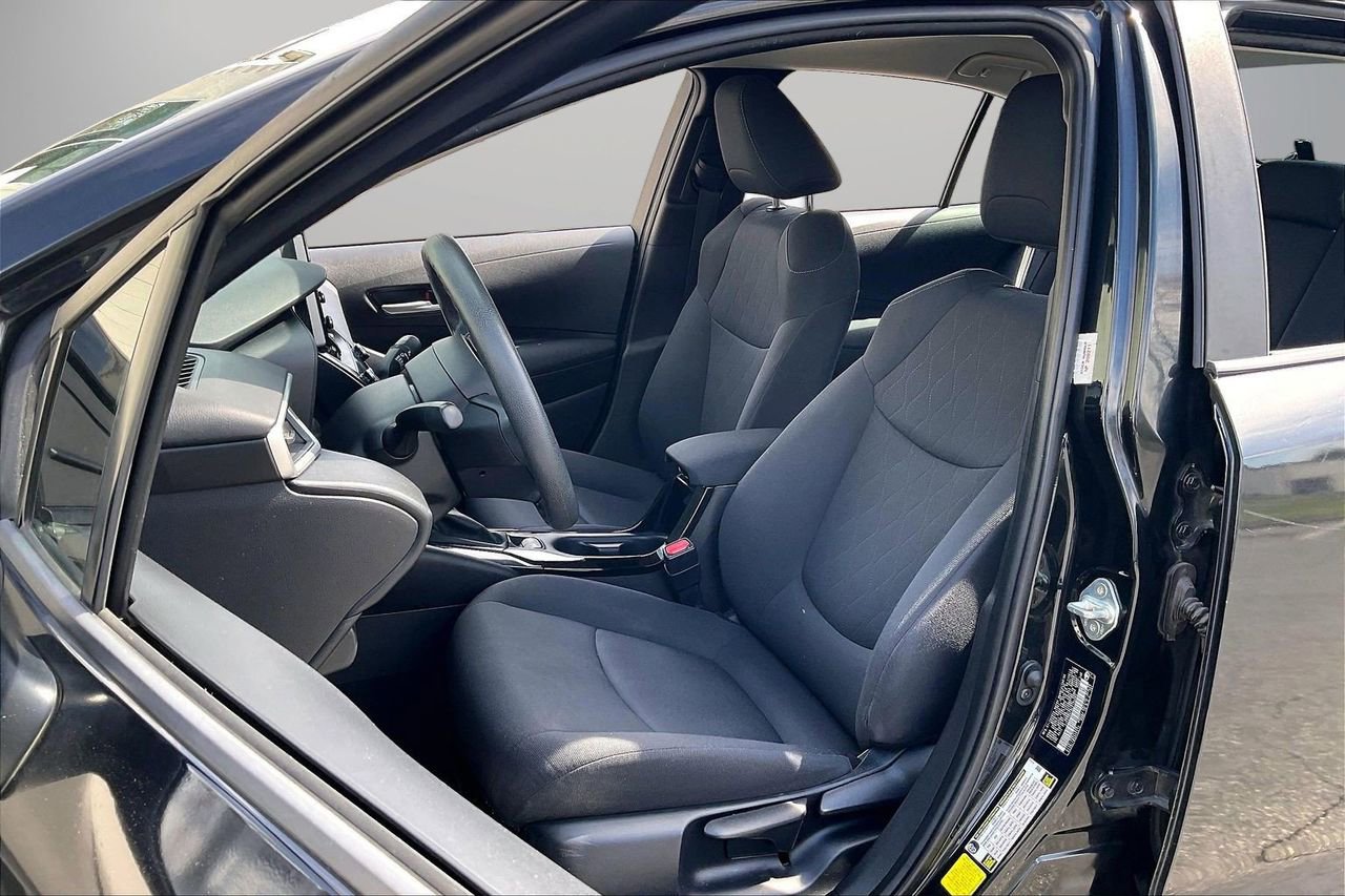 Used 2020 Toyota Corolla LE image 20