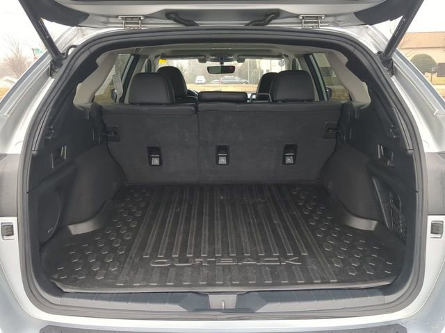 Used 2021 Subaru Outback Limited AWD/4WD image 12