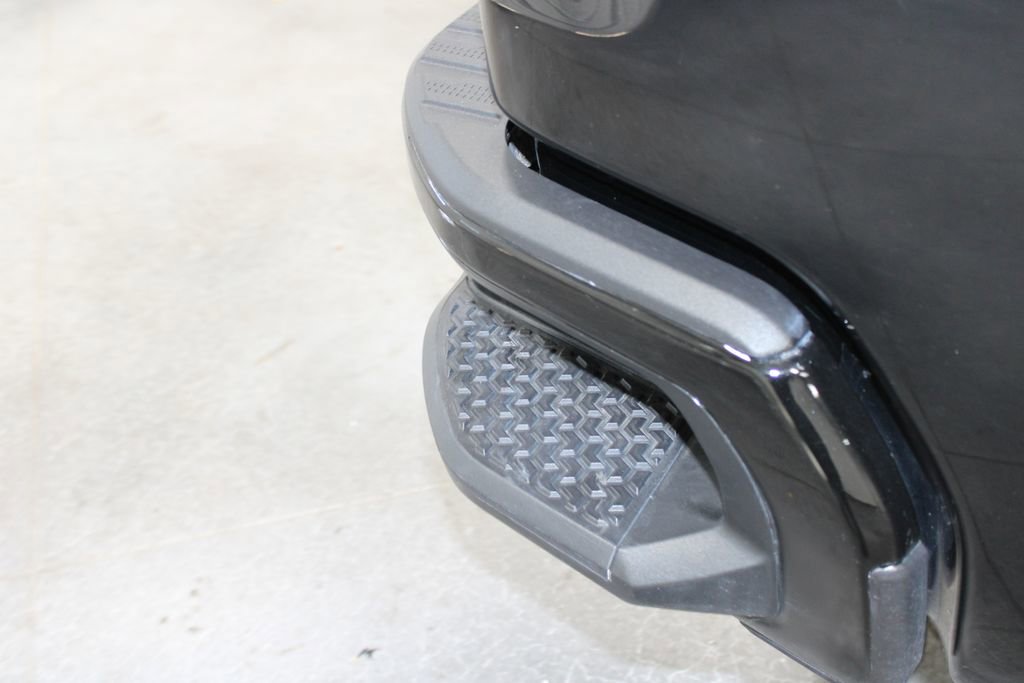 Used 2024 Chevrolet Silverado 2500 High Country image 15