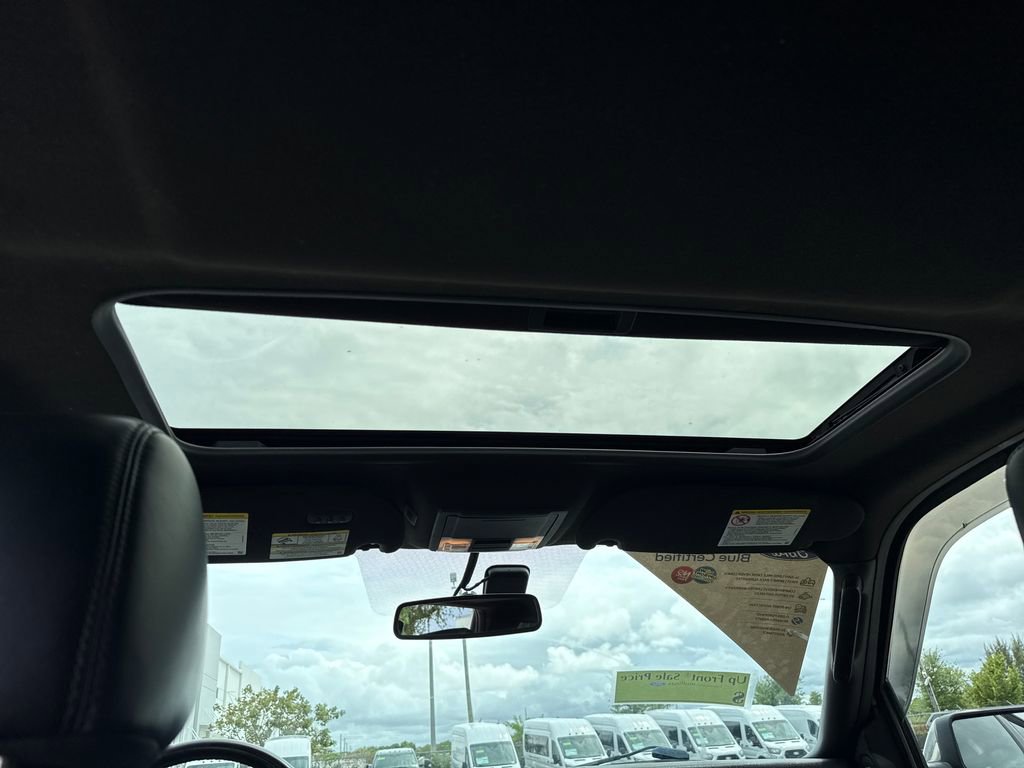 Used 2017 Ford Expedition Platinum image 5