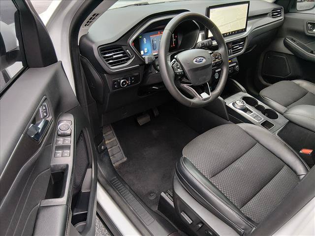 Certified 2023 Ford Escape SE FWD image 10