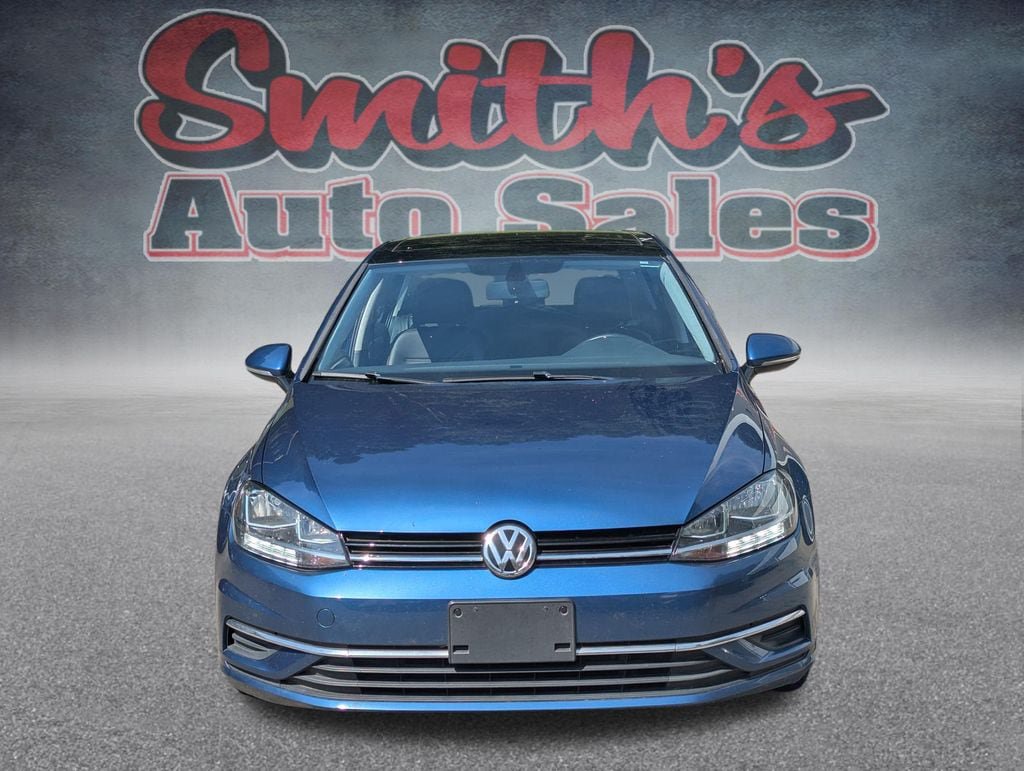 Used 2020 Volkswagen Golf 4-Door FWD image 2