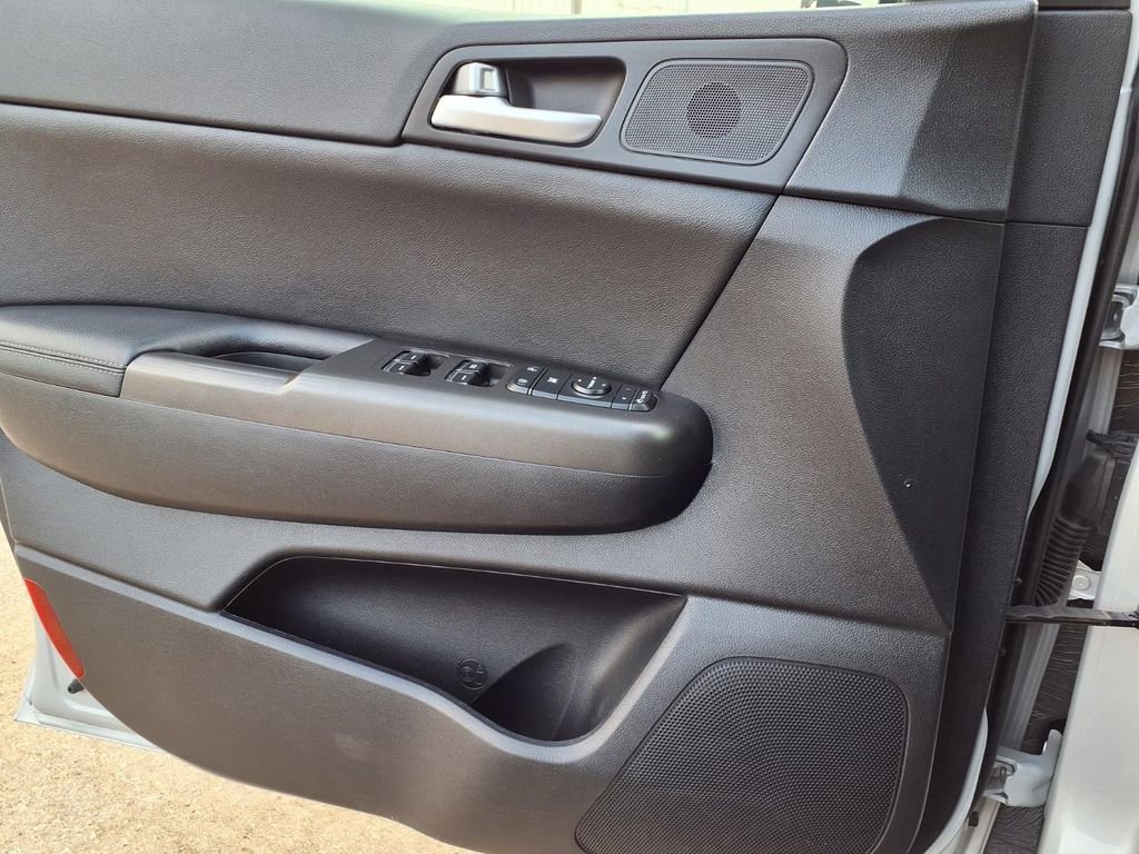 Used 2017 Kia Sportage EX w/ EX Premium Package image 28