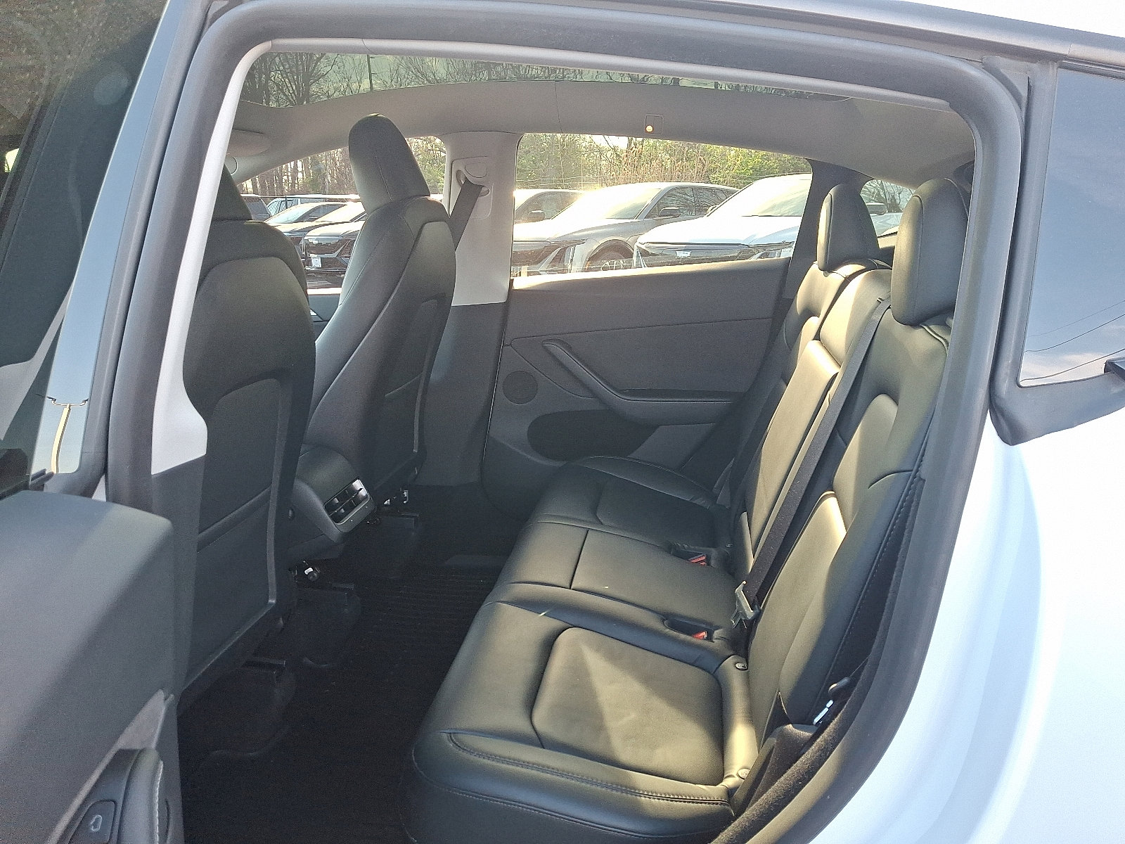 Used 2023 Tesla Model Y Long Range image 10