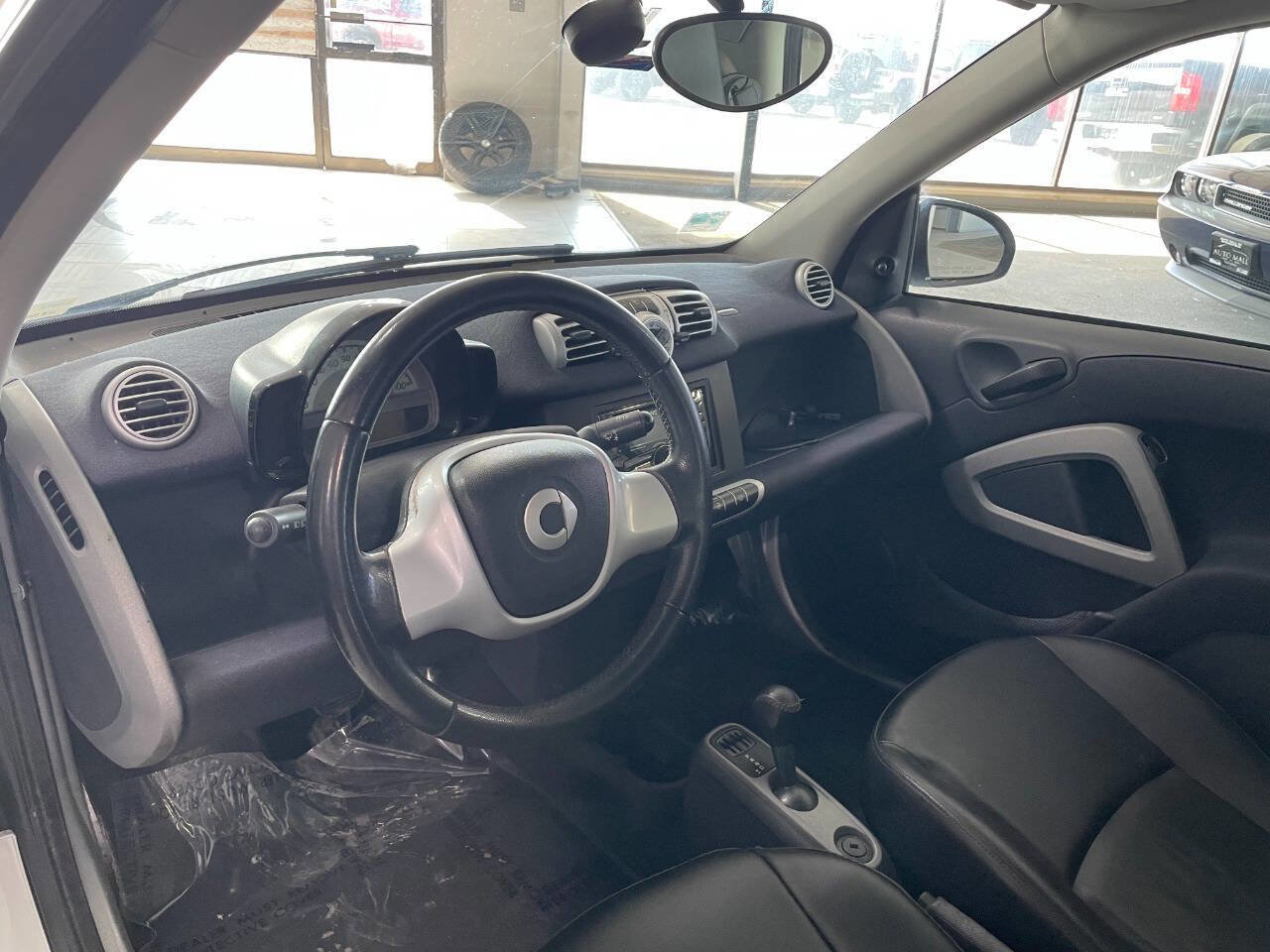Used 2013 smart fortwo passion image 16