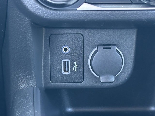 Certified 2021 Nissan Kicks S image 36