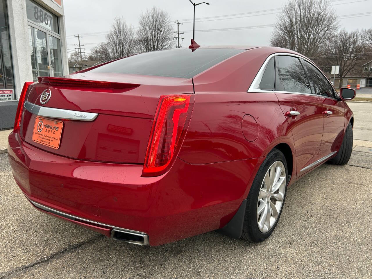 Used 2013 Cadillac XTS Premium image 4