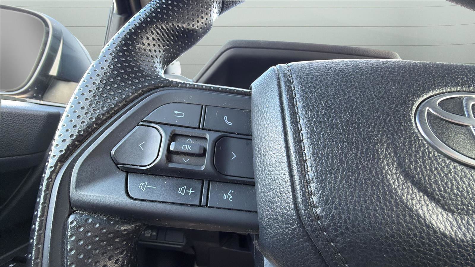 Used 2024 Toyota Tacoma SR5 image 16