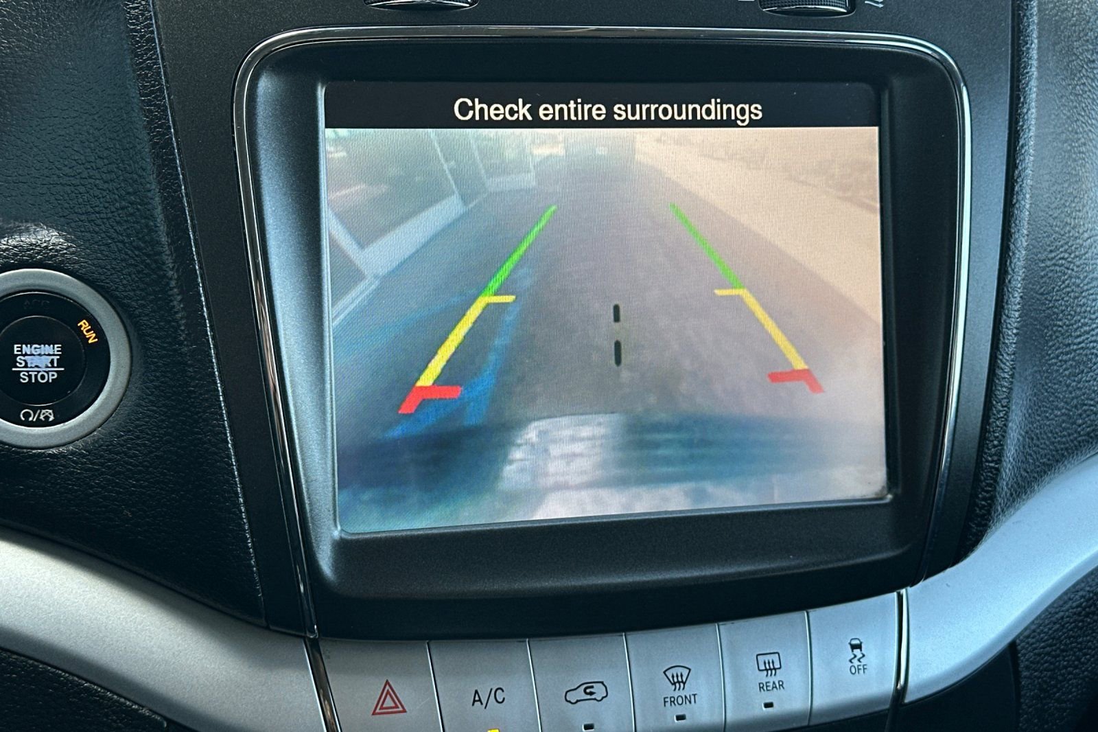 Used 2019 Dodge Journey SE image 21