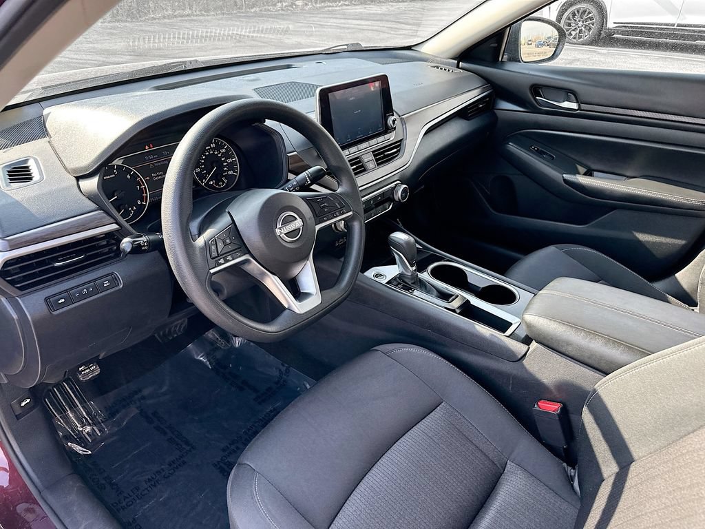 Certified 2024 Nissan Altima 2.5 SV FWD image 15