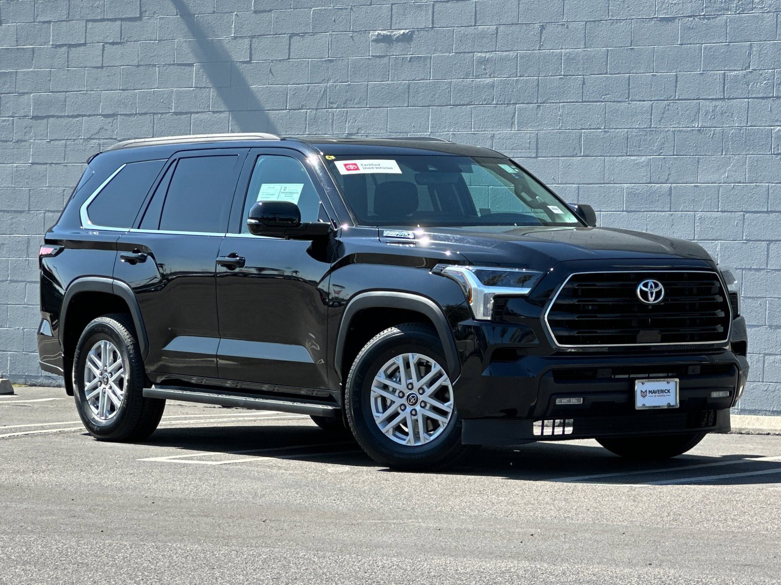 Used 2023 Toyota Sequoia SR5 image 8