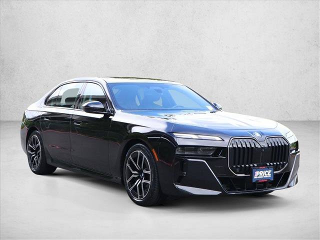 Certified 2025 BMW 740i xDrive AWD/4WD image 4