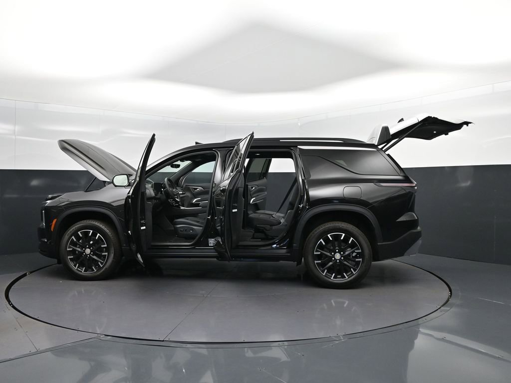 New 2026 Chevrolet Traverse LT w/ Sun and Wheel Package FWD image 46
