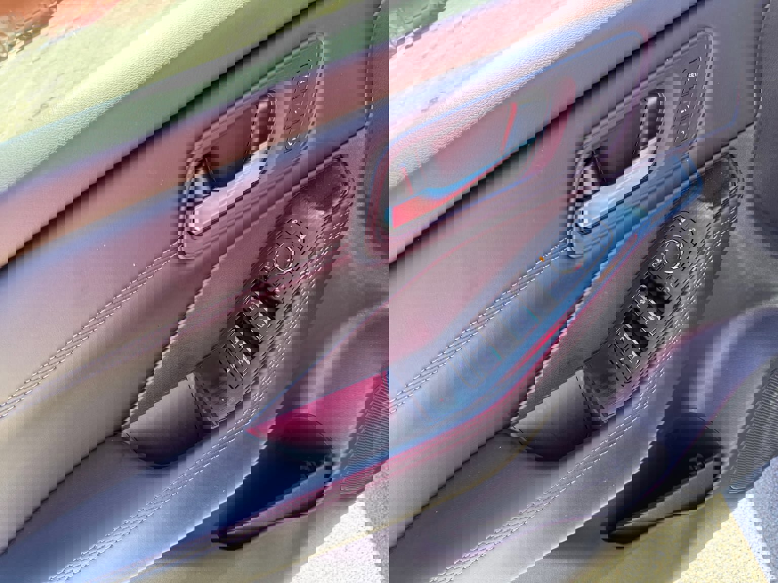 Used 2023 Nissan Rogue SL w/ SL Premium Package image 11