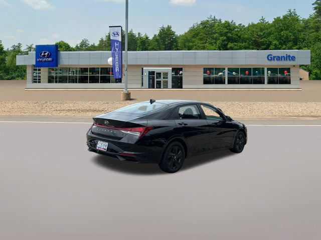 Certified 2021 Hyundai Elantra SEL w/ Convenience Package FWD image 7