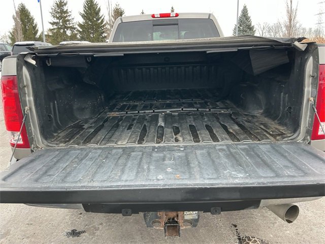 Used 2014 GMC Sierra 3500 SLT w/ SLT Convenience Package image 16