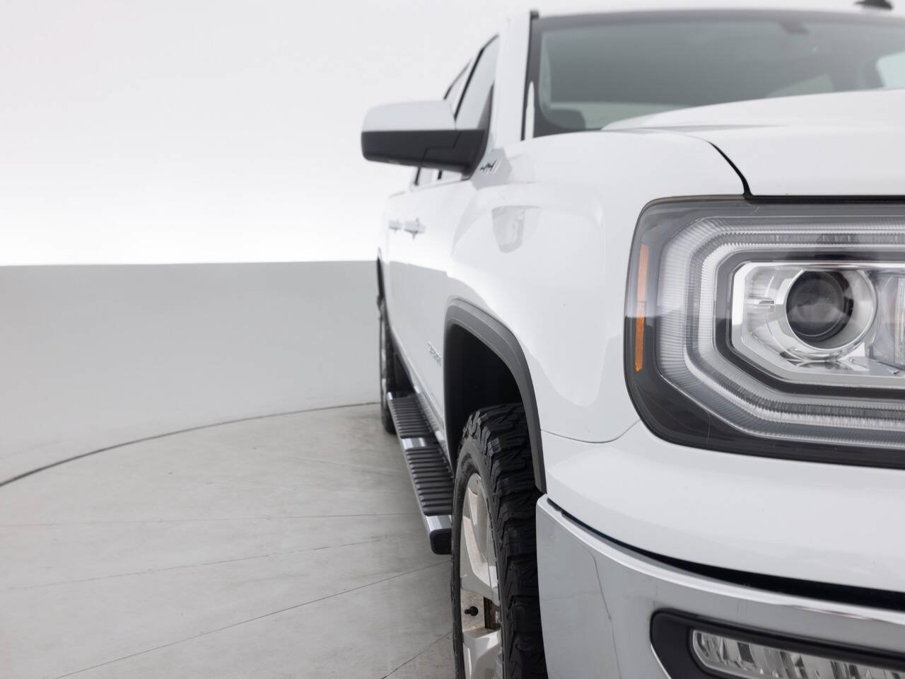 Used 2016 GMC Sierra 1500 SLT w/ SLT Premium Package AWD/4WD image 11