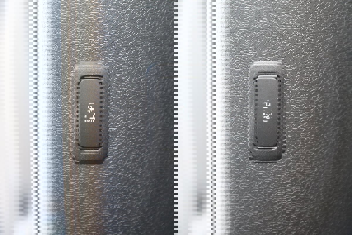 Used 2025 Volkswagen ID. Buzz Pro S image 35