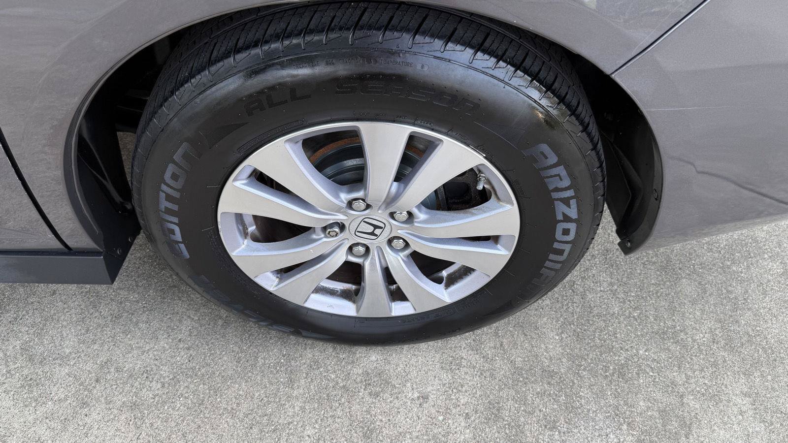 Used 2016 Honda Odyssey SE image 25