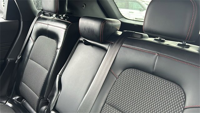 Used 2024 Ford Escape ST-Line image 25