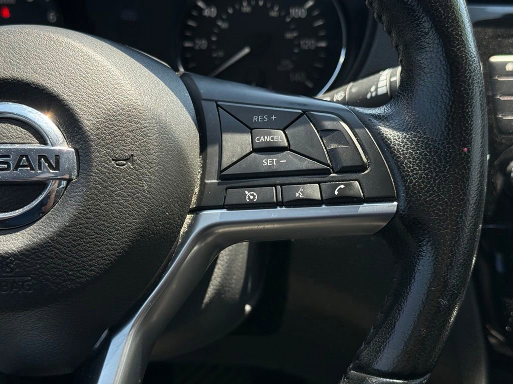 Used 2021 Nissan Rogue Sport SV FWD image 24
