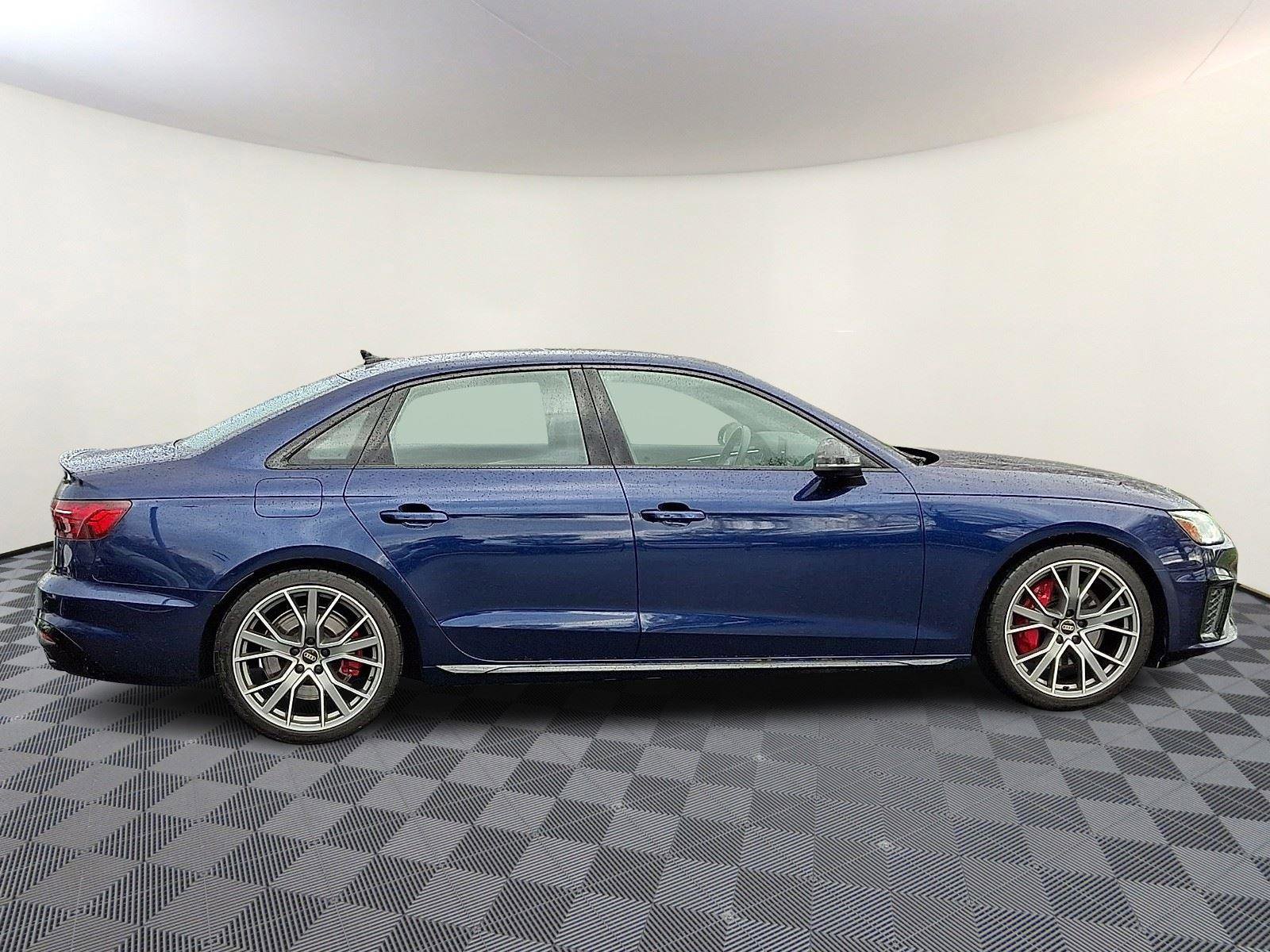 Used 2023 Audi S4 Premium Plus w/ Premium Plus Package image 7