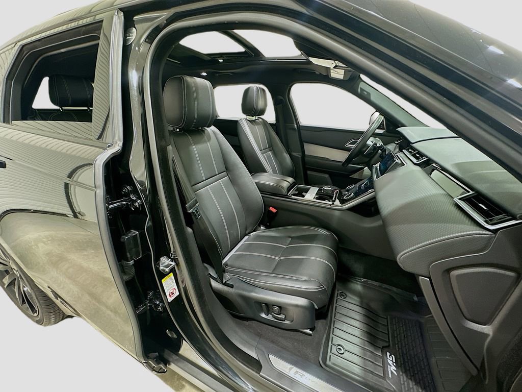 Used 2020 Land Rover Range Rover Velar R-Dynamic S image 29