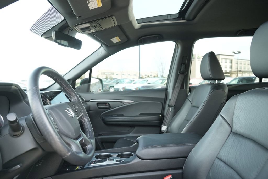 Used 2024 Honda Passport EX-L image 28