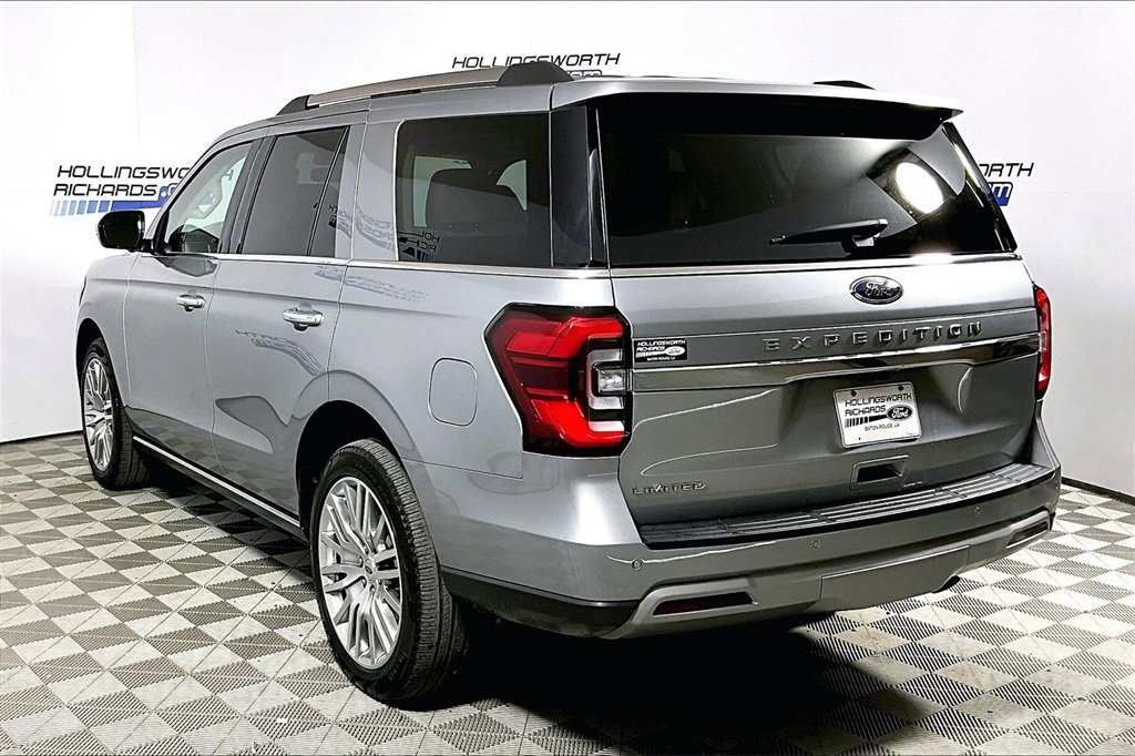 Used 2024 Ford Expedition Limited image 8