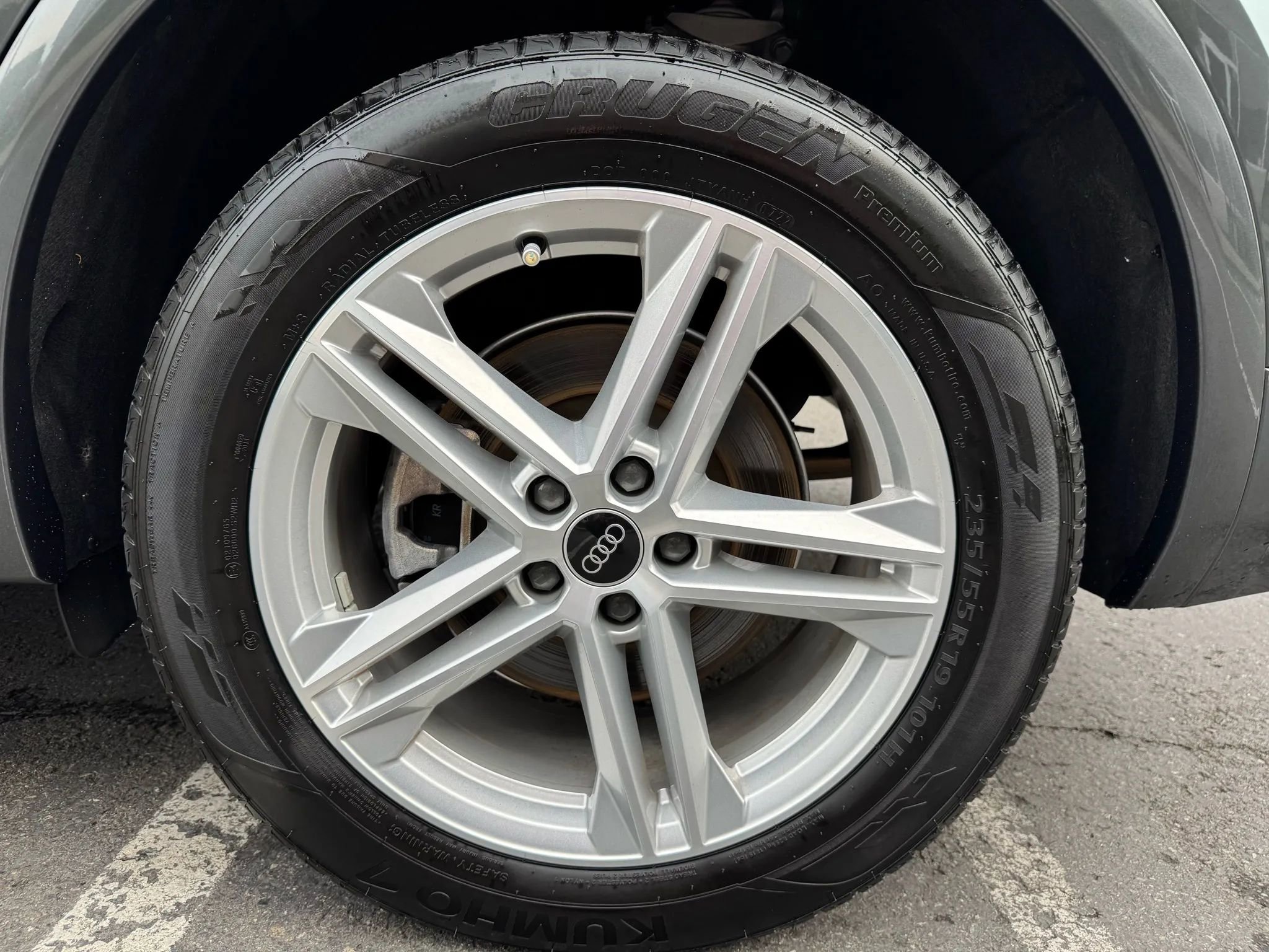 Used 2022 Audi Q5 e Premium w/ Convenience Package image 19