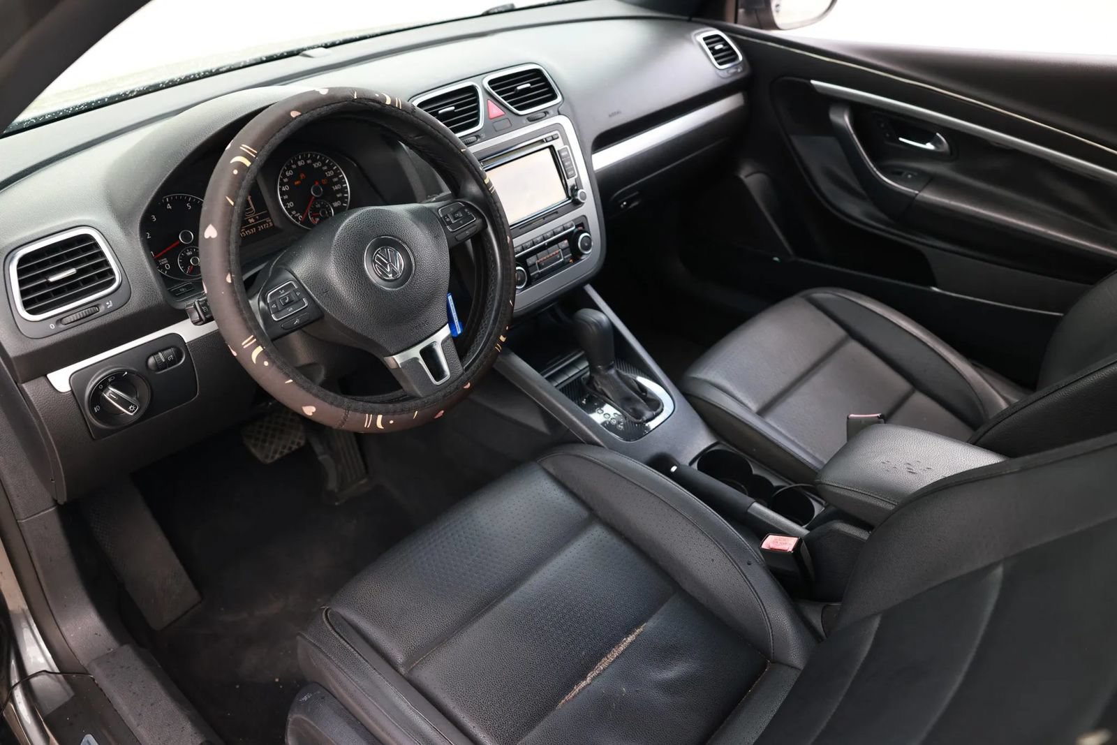 Used 2012 Volkswagen Eos Komfort FWD image 2