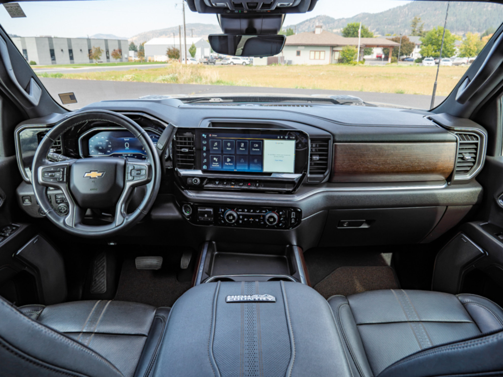 Used 2024 Chevrolet Silverado 3500 High Country w/ Technology Package AWD/4WD image 20