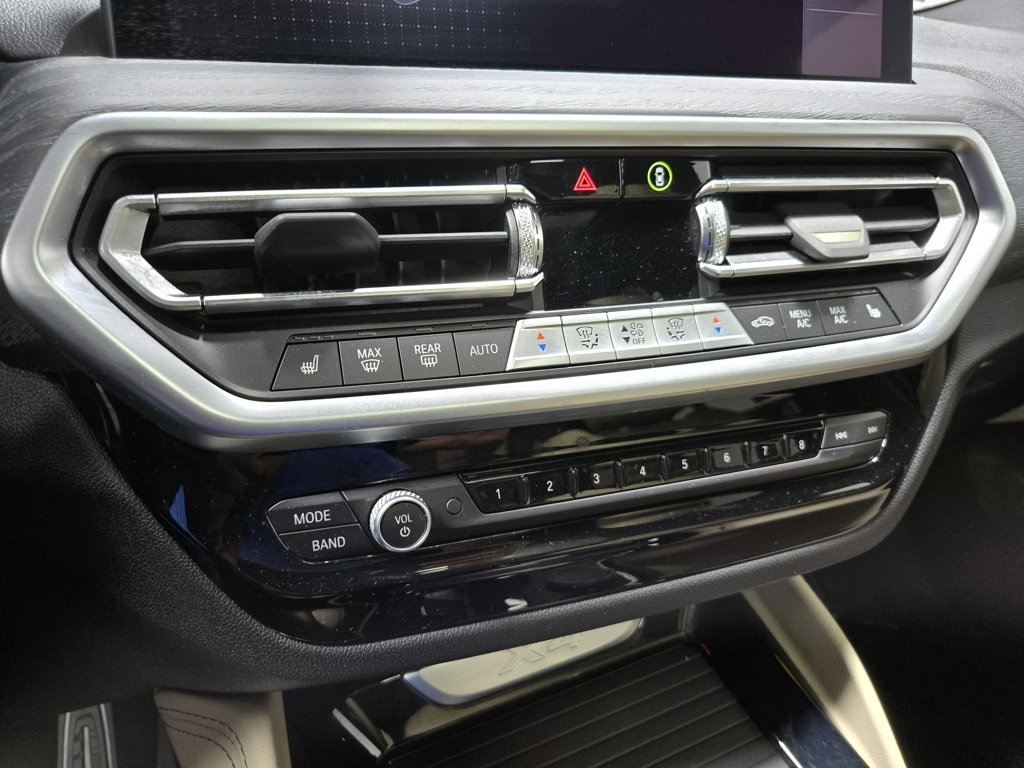 Used 2023 BMW X4 xDrive30i w/ M Sport Package image 27
