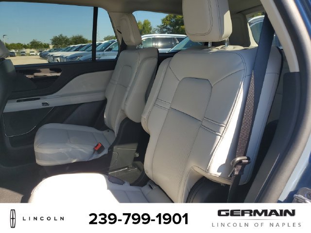 New 2026 Lincoln Aviator AWD image 19