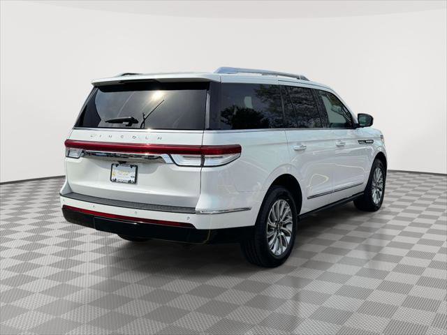 Used 2022 Lincoln Navigator 4WD image 7