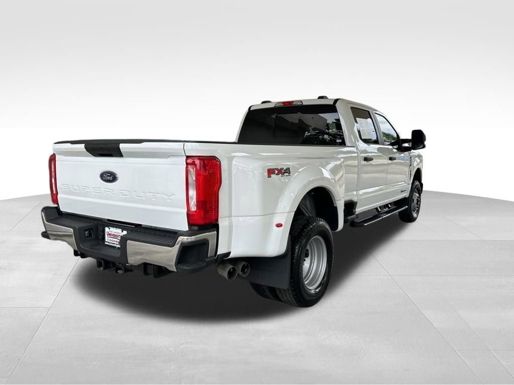 Used 2025 Ford F350 XL w/ XL Driver Assist Package AWD/4WD image 3