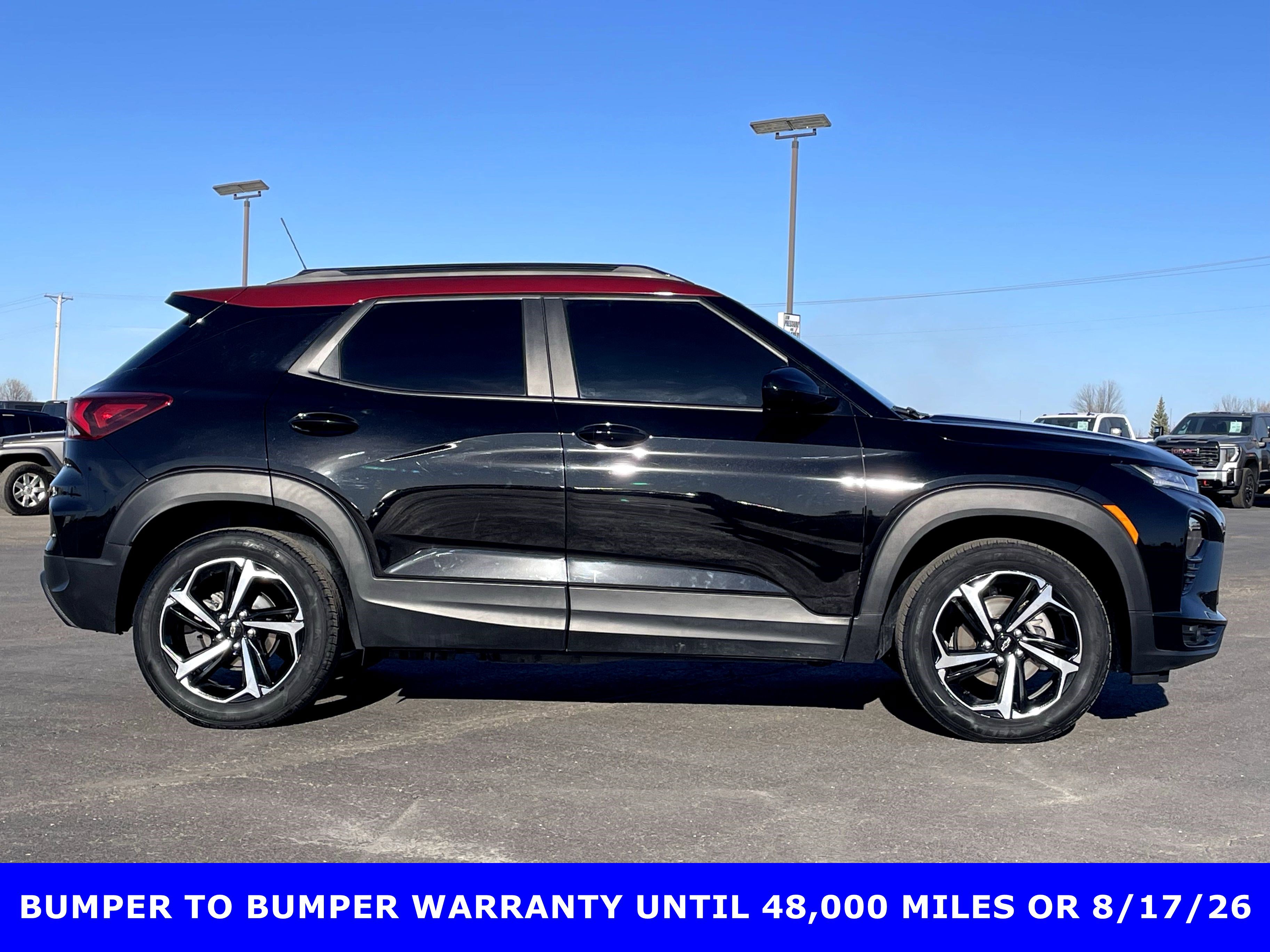 Used 2023 Chevrolet TrailBlazer RS w/ Sun and Liftgate Package image 2