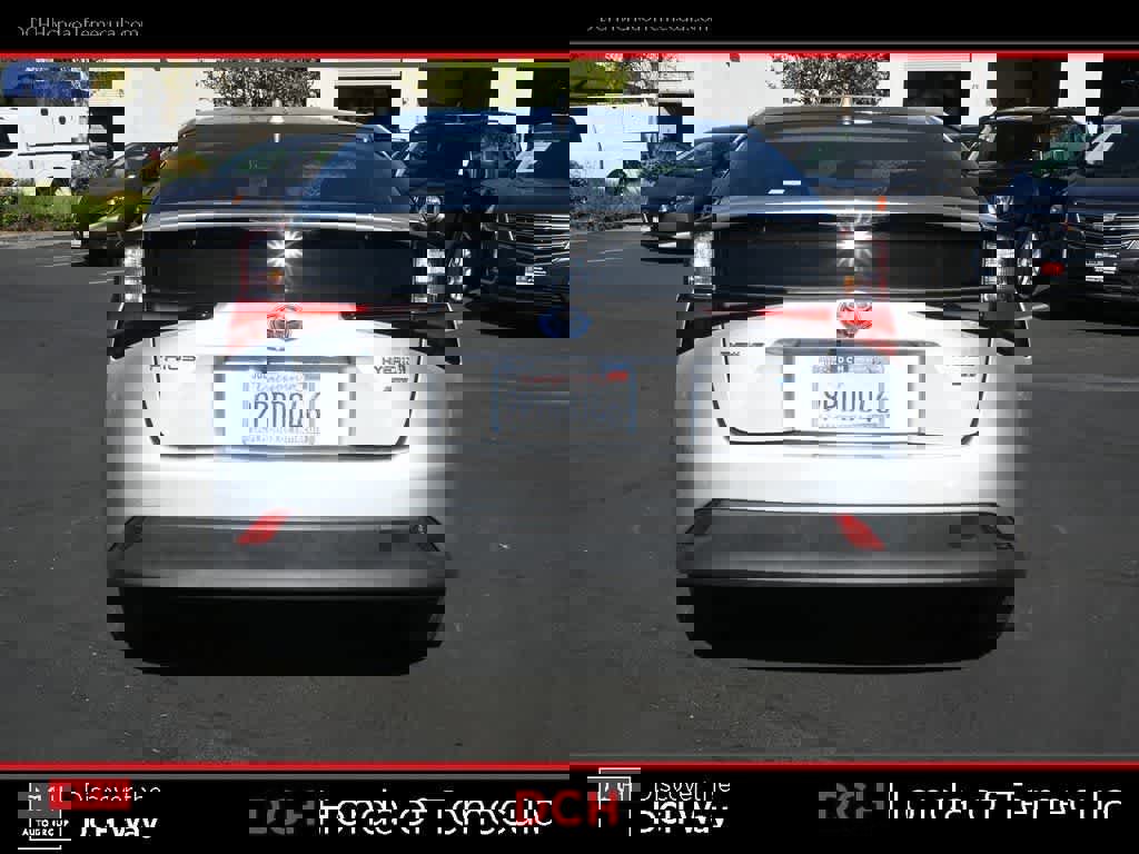 Used 2022 Toyota Prius L Eco image 6