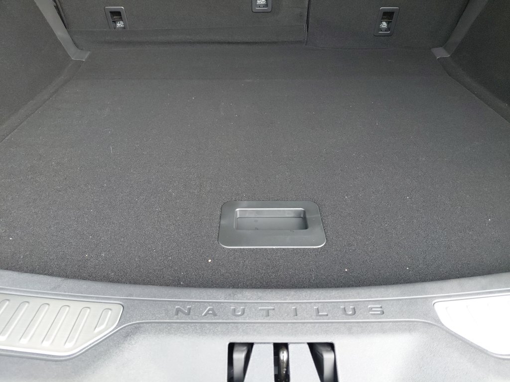 New 2026 Lincoln Nautilus Premier w/ Equipment Group 102A AWD/4WD image 30
