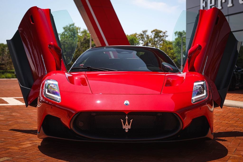 Used 2024 Maserati MC20 Cielo image 28