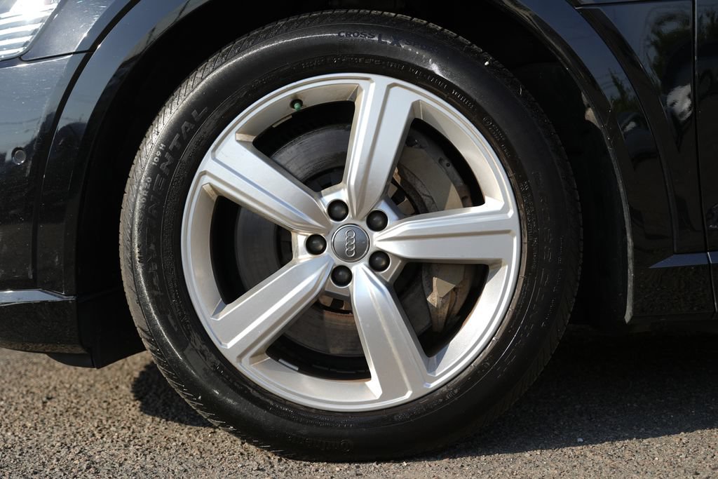 Used 2019 Audi e-tron Prestige AWD/4WD image 13
