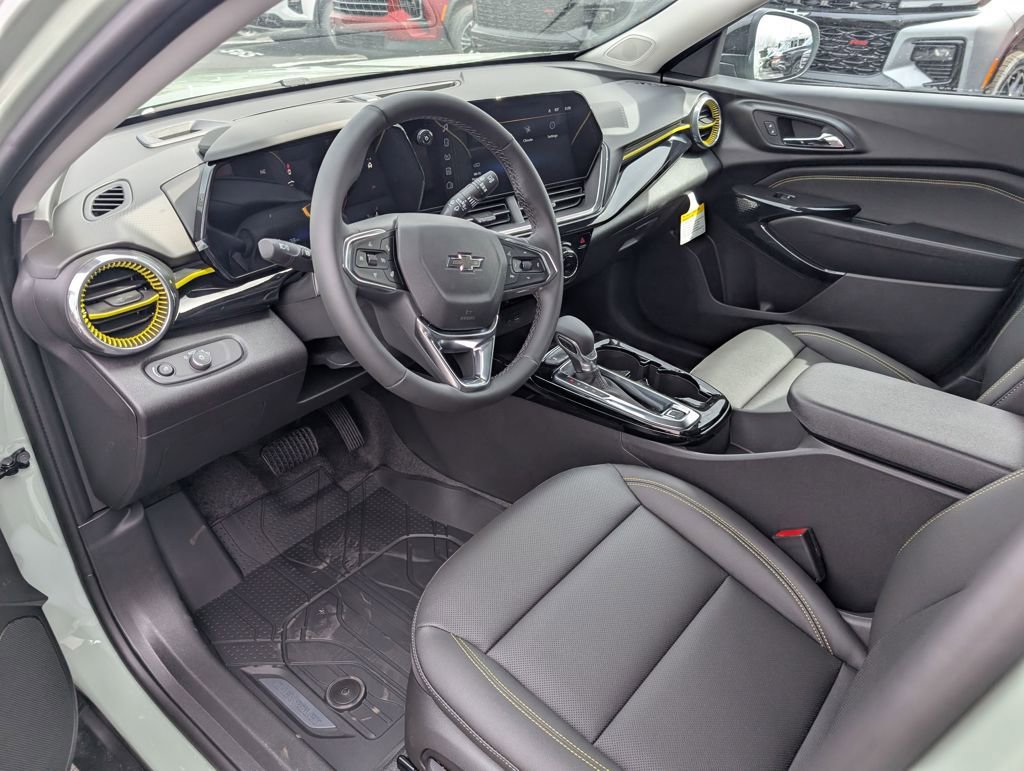 New 2026 Chevrolet Trax ACTIV w/ Sunroof Package FWD image 12