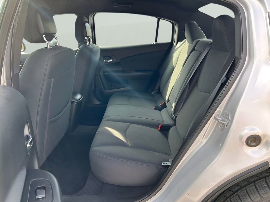 Used 2012 Chrysler 200 Touring FWD image 10