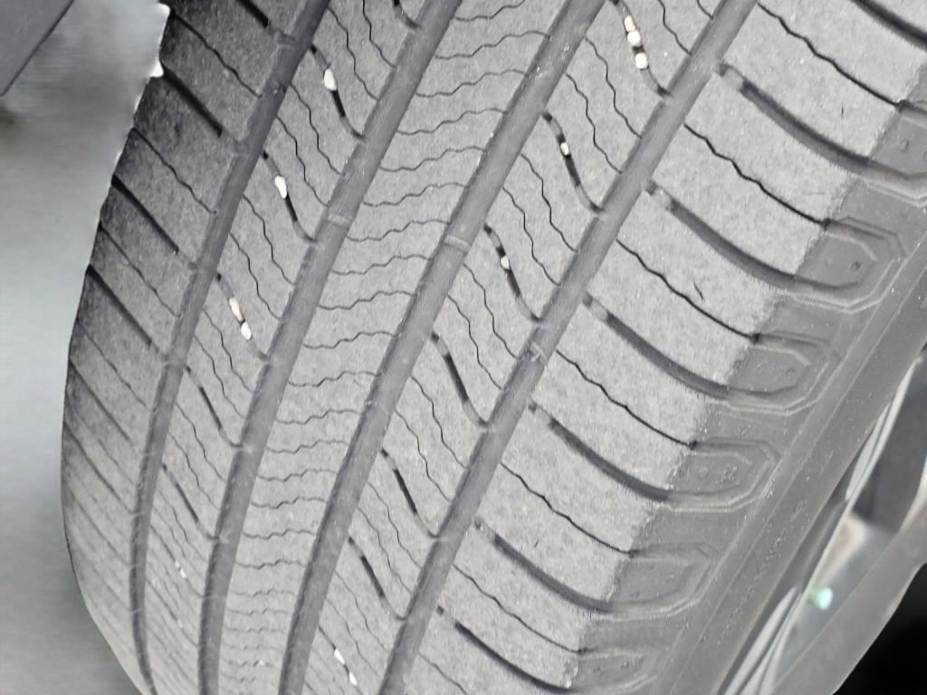 Used 2018 Honda CR-V Touring image 20