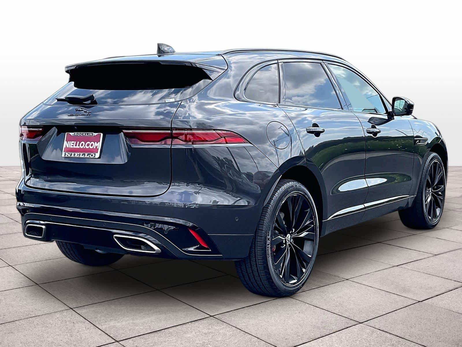 Used 2024 Jaguar F-PACE R-Dynamic S AWD/4WD image 16