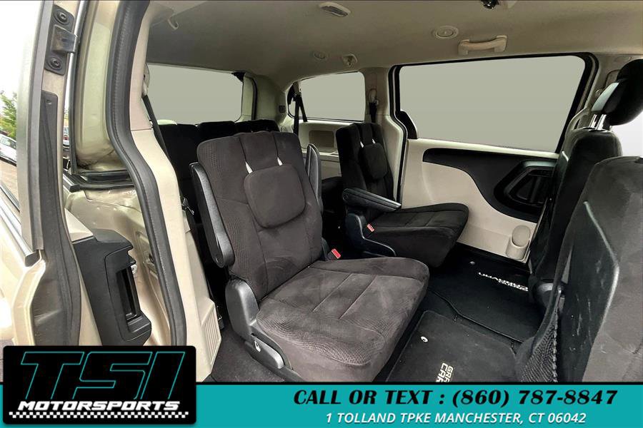 Used 2012 Dodge Grand Caravan SE image 27