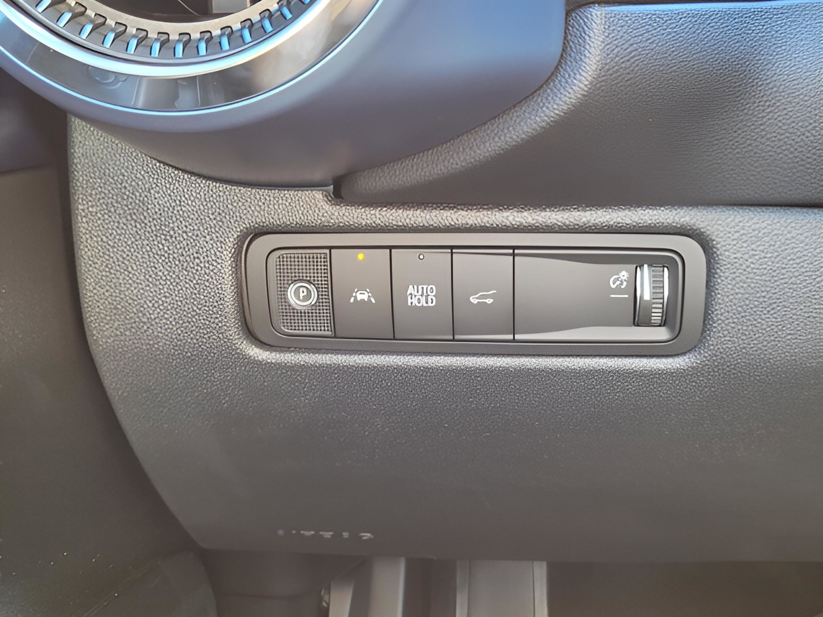 New 2026 Chevrolet Equinox EV LT image 13