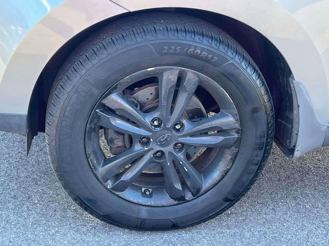 Used 2013 Hyundai Tucson GLS image 8