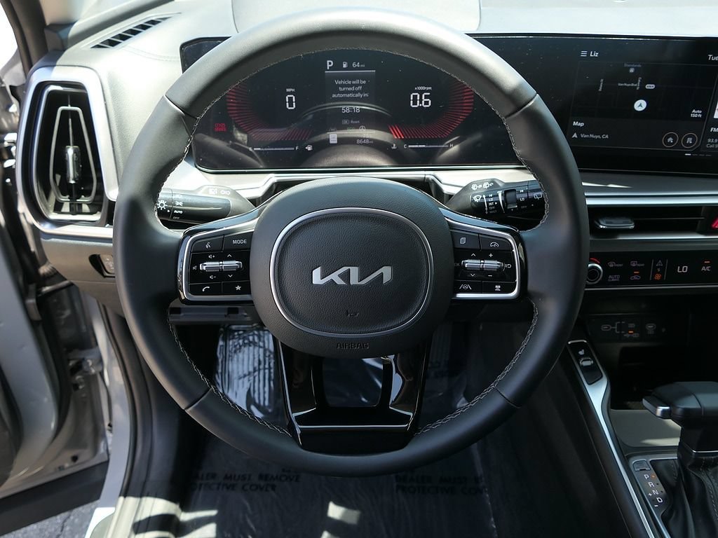 Used 2025 Kia Sorento S FWD image 17