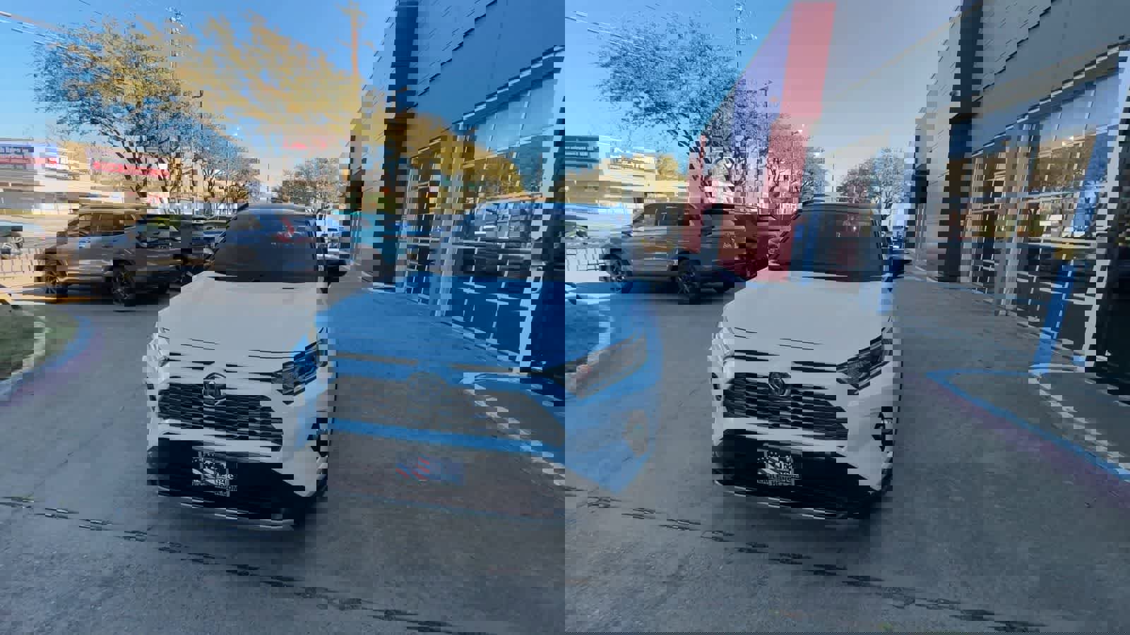 Used 2020 Toyota RAV4 XSE image 3